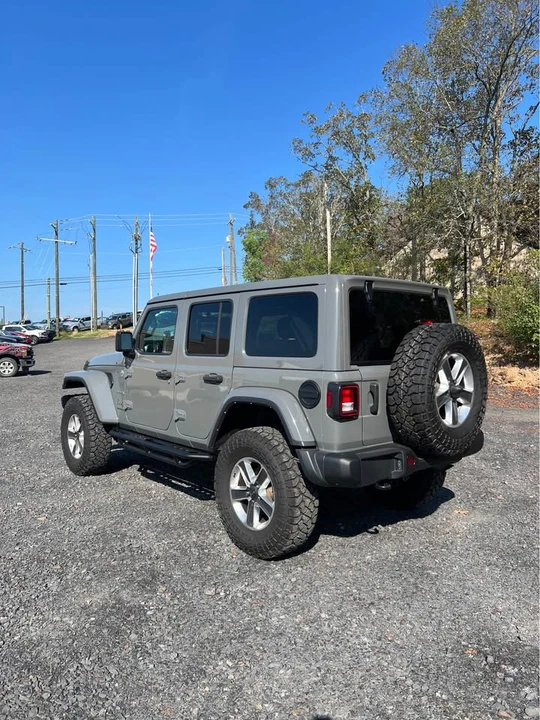 2023 Jeep JL Wrangler - Image 5 of 15