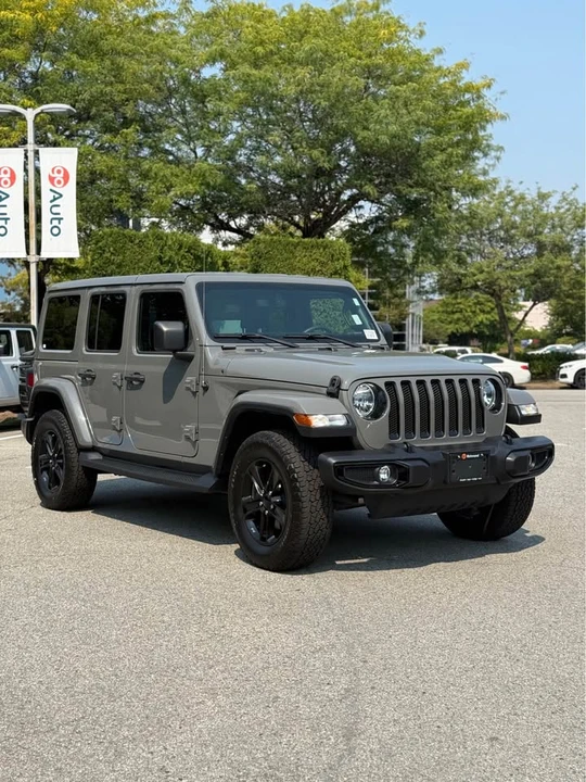 2023 Jeep JL Wrangler - Image 2 of 9