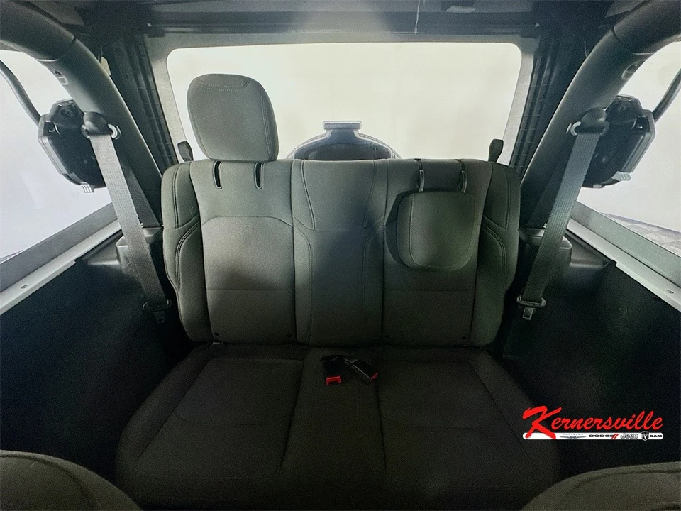2023 Jeep JL Wrangler - Image 13 of 21