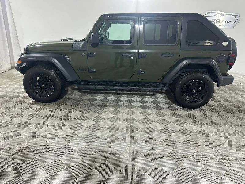 2023 Jeep JL Wrangler - Image 3 of 12