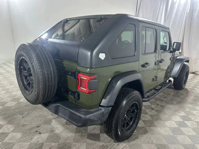 2023 Jeep JL Wrangler - Image 5 of 12