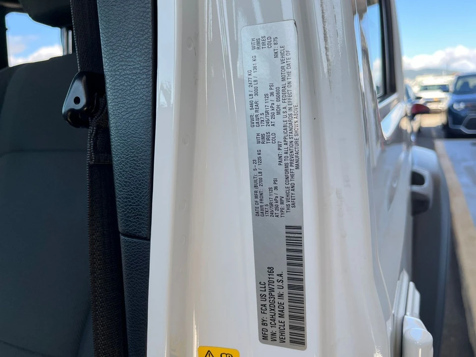 2023 Jeep JL Wrangler - Image 23 of 31