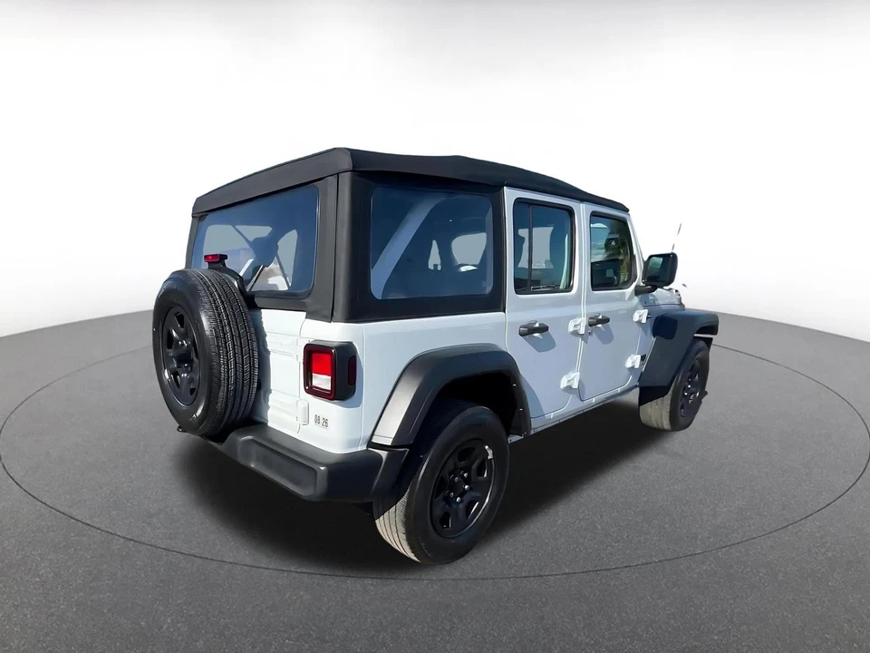 2023 Jeep JL Wrangler - Image 12 of 31