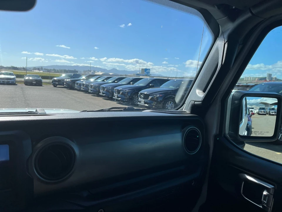 2023 Jeep JL Wrangler - Image 29 of 31