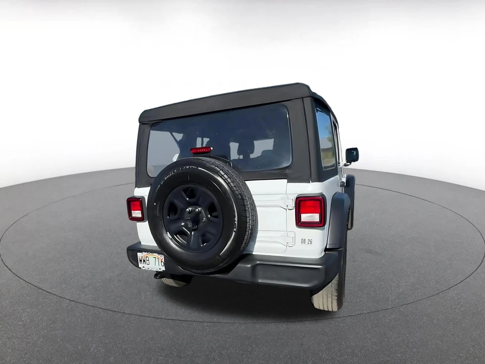 2023 Jeep JL Wrangler - Image 11 of 31