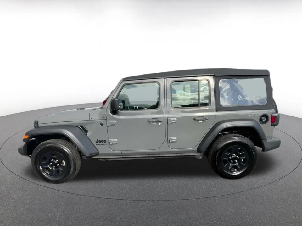 2023 Jeep JL Wrangler - Image 9 of 31