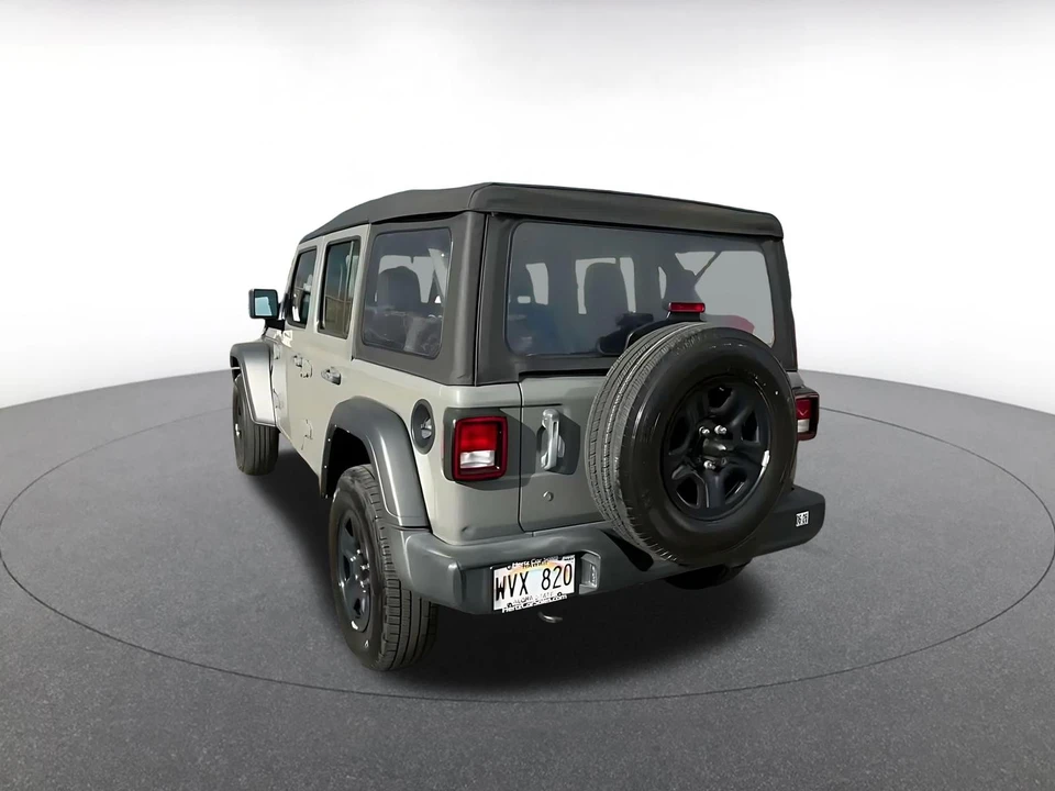 2023 Jeep JL Wrangler - Image 12 of 31