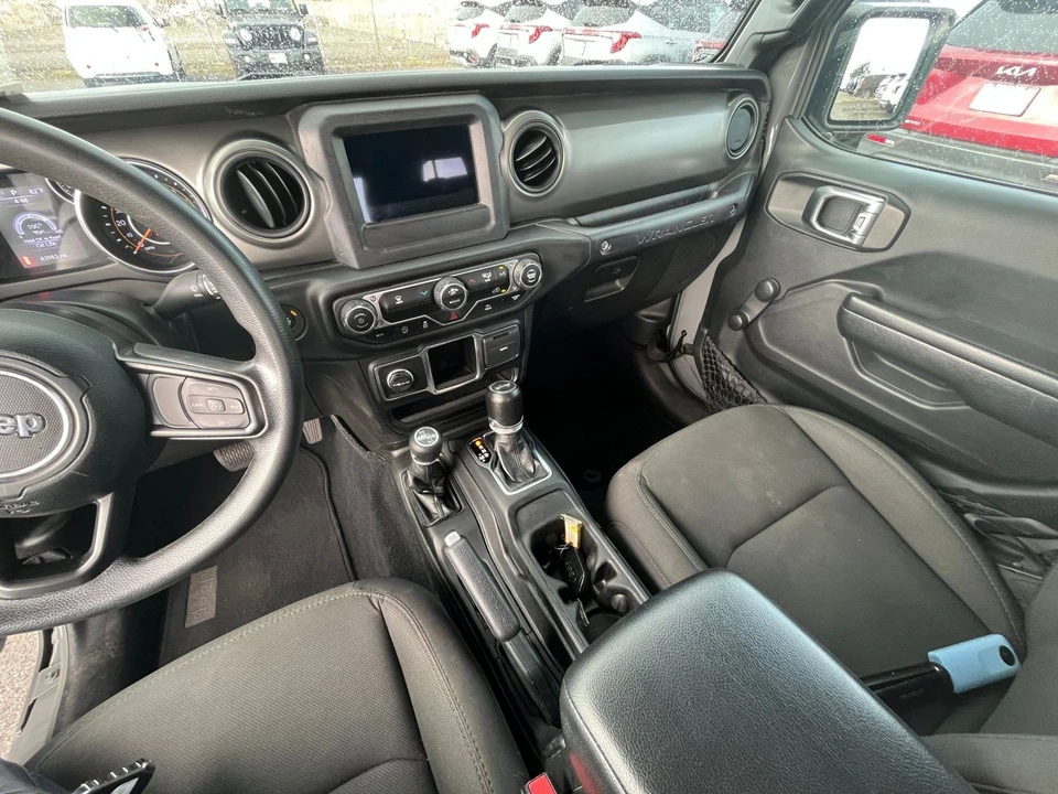 2023 Jeep JL Wrangler - Image 18 of 31