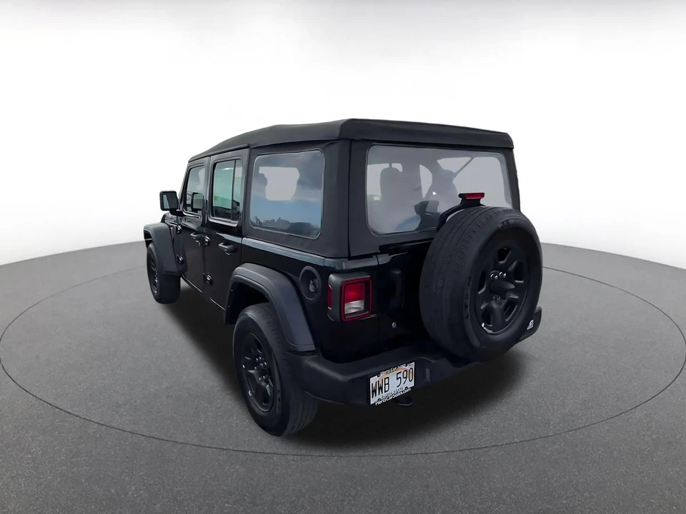 2023 Jeep JL Wrangler - Image 12 of 31