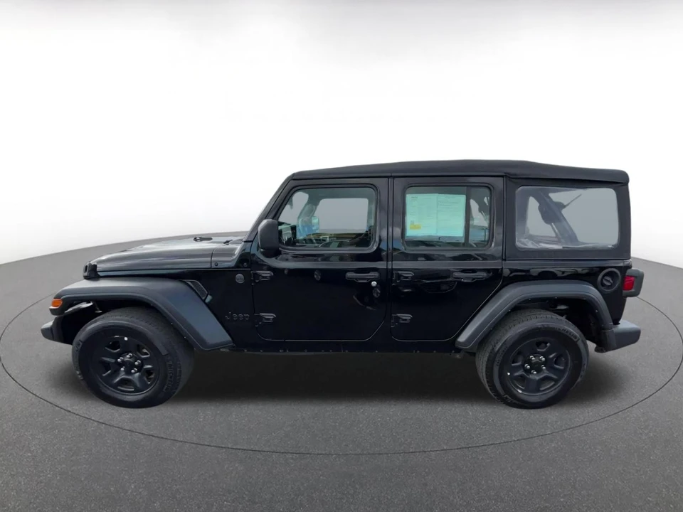 2023 Jeep JL Wrangler - Image 9 of 31