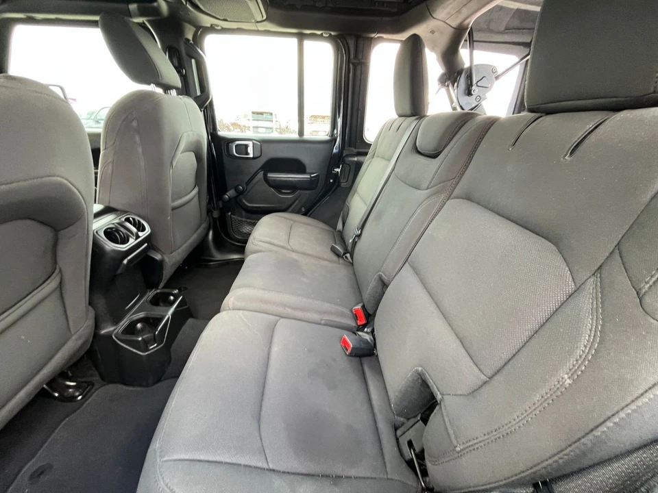 2023 Jeep JL Wrangler - Image 24 of 31