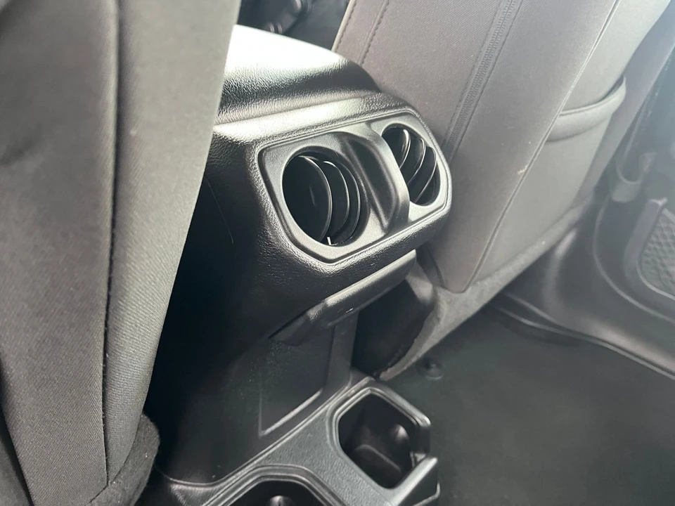 2023 Jeep JL Wrangler - Image 22 of 31