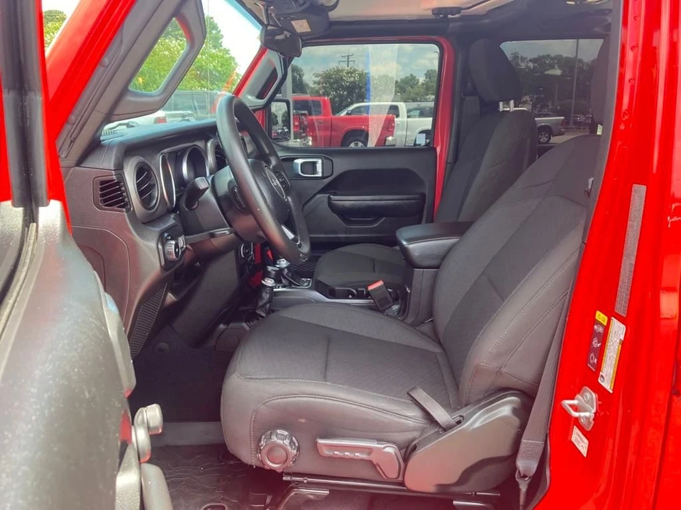 2023 Jeep JL Wrangler - Image 10 of 12