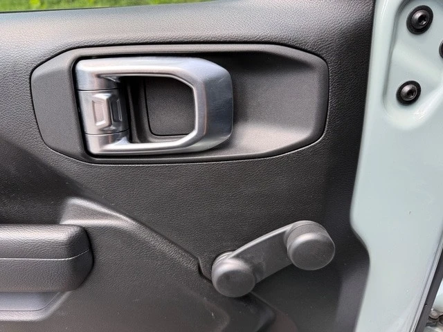2023 Jeep JL Wrangler - Image 12 of 26