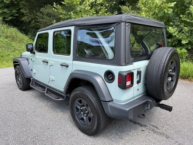 2023 Jeep JL Wrangler - Image 8 of 26