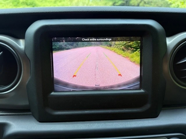 2023 Jeep JL Wrangler - Image 21 of 26