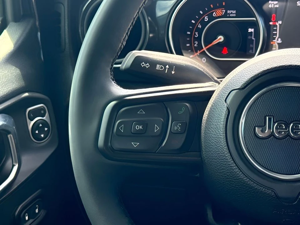 2023 Jeep JL Wrangler - Image 16 of 31