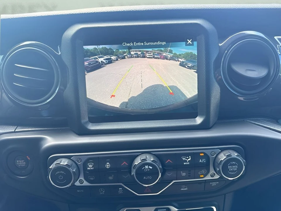 2023 Jeep JL Wrangler - Image 22 of 31