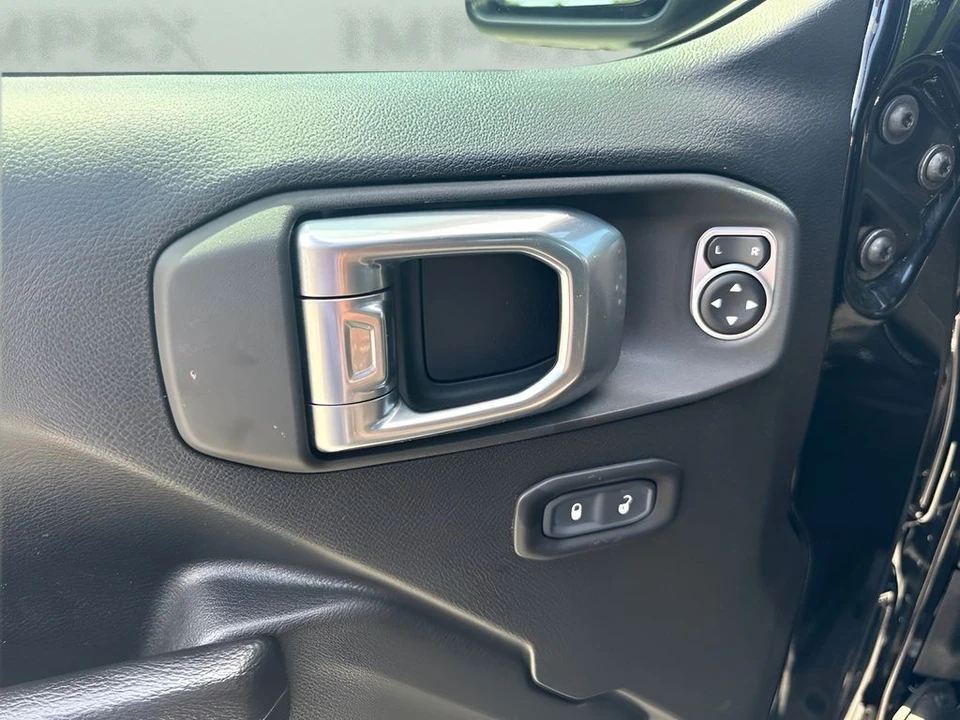 2023 Jeep JL Wrangler - Image 29 of 31
