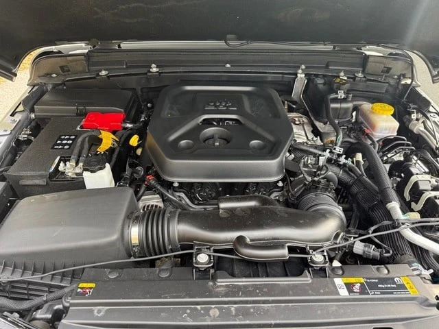 2023 Jeep JL Wrangler - Image 9 of 12