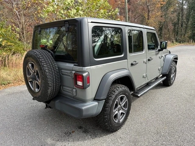 2023 Jeep JL Wrangler - Image 6 of 12