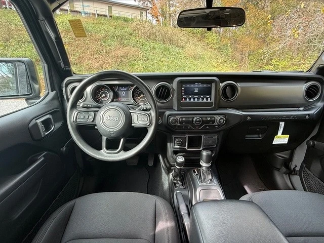 2023 Jeep JL Wrangler - Image 10 of 12