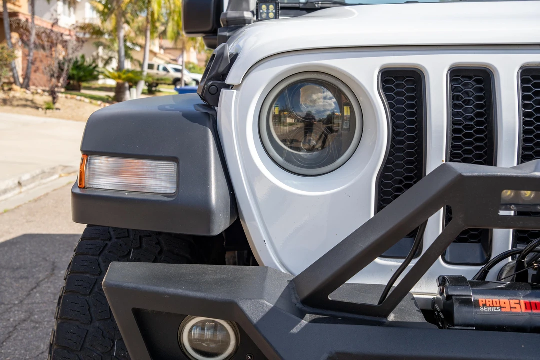 2023 Jeep JL Wrangler - Image 10 of 31