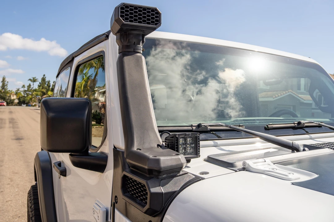 2023 Jeep JL Wrangler - Image 19 of 31