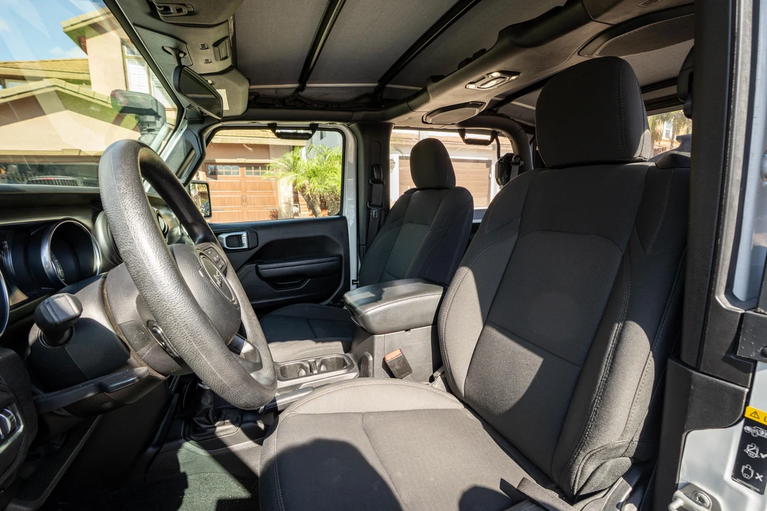 2023 Jeep JL Wrangler - Image 29 of 31