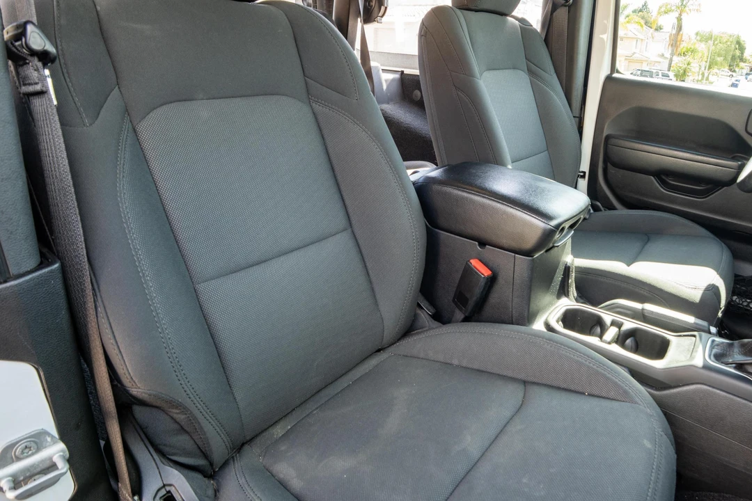2023 Jeep JL Wrangler - Image 26 of 31