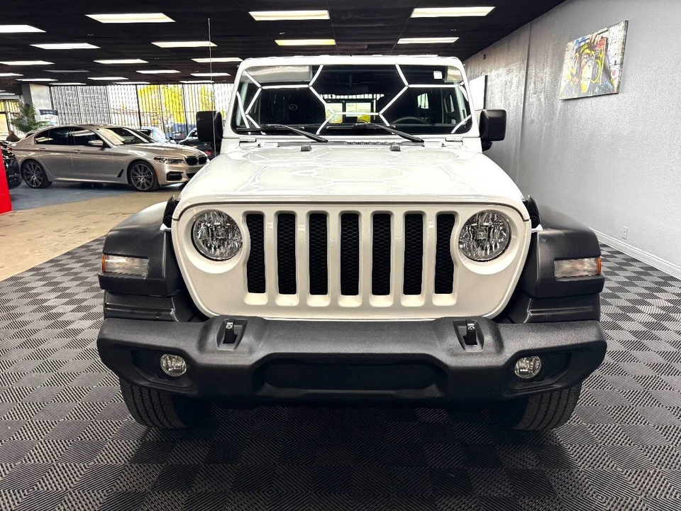 2023 Jeep JL Wrangler - Image 4 of 21