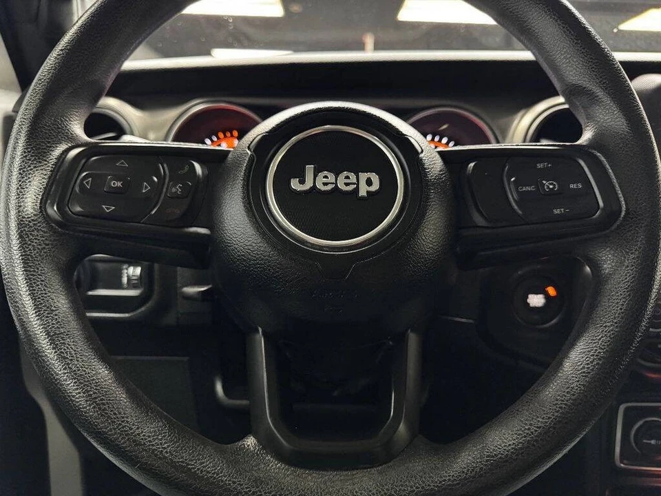 2023 Jeep JL Wrangler - Image 22 of 31