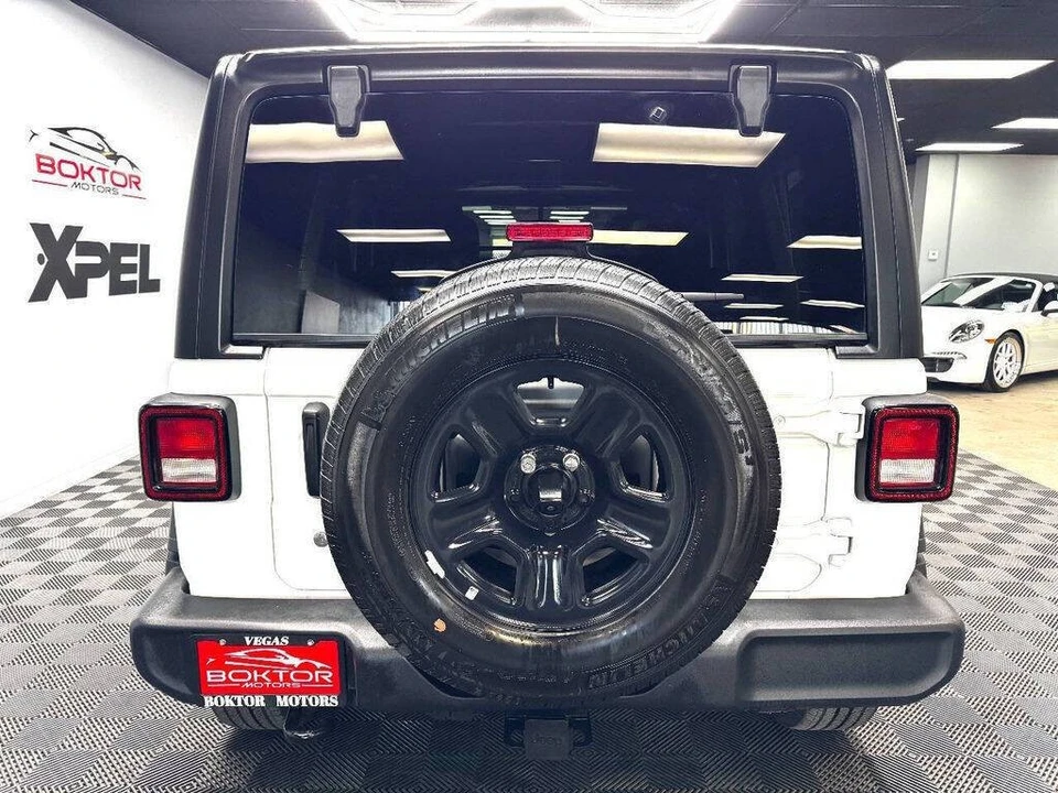 2023 Jeep JL Wrangler - Image 12 of 31