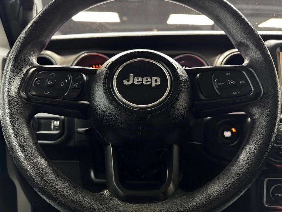 2023 Jeep JL Wrangler - Image 23 of 31