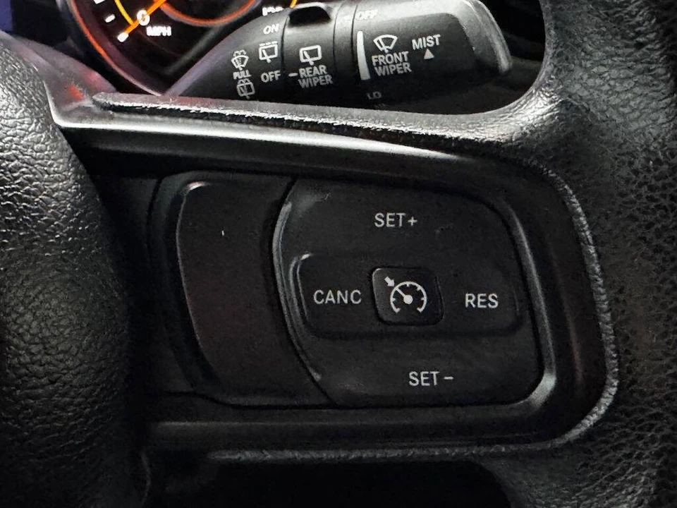 2023 Jeep JL Wrangler - Image 28 of 31