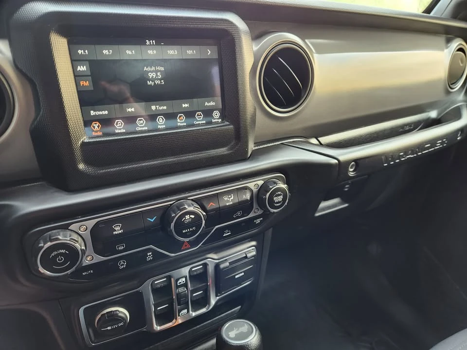 2023 Jeep JL Wrangler - Image 17 of 17