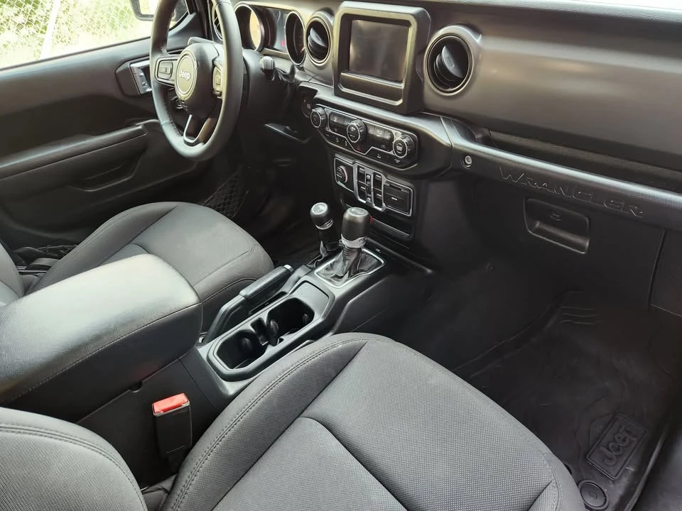 2023 Jeep JL Wrangler - Image 12 of 17