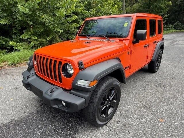 2023 Jeep JL Wrangler - Image 2 of 31