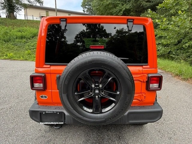 2023 Jeep JL Wrangler - Image 7 of 31