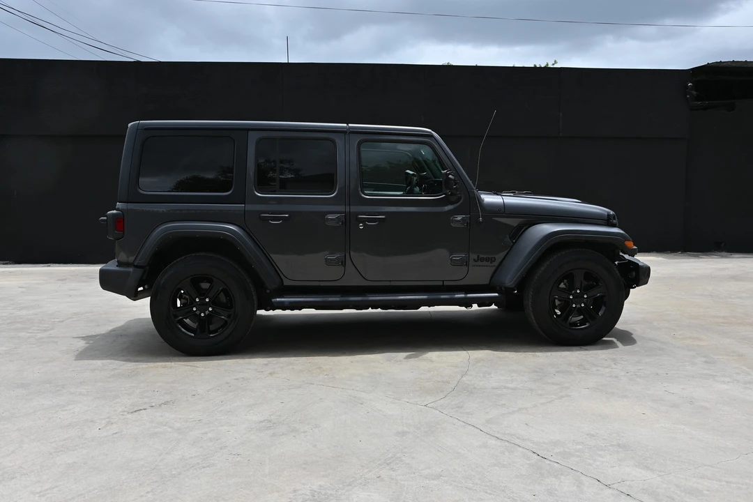 2023 Jeep JL Wrangler - Image 6 of 17