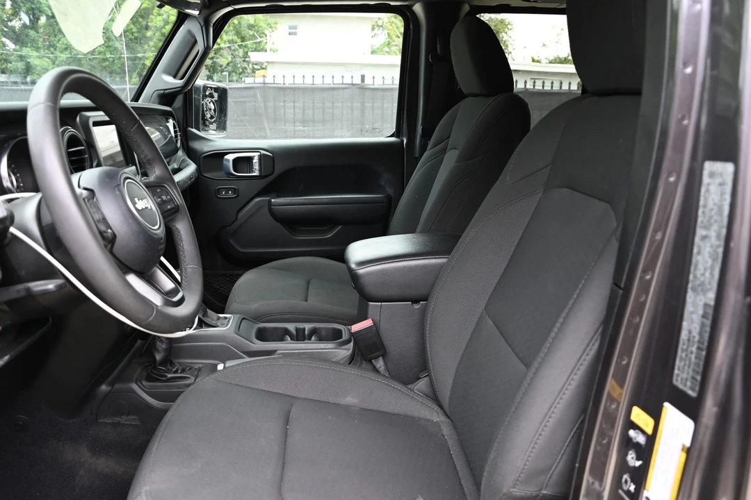 2023 Jeep JL Wrangler - Image 10 of 17