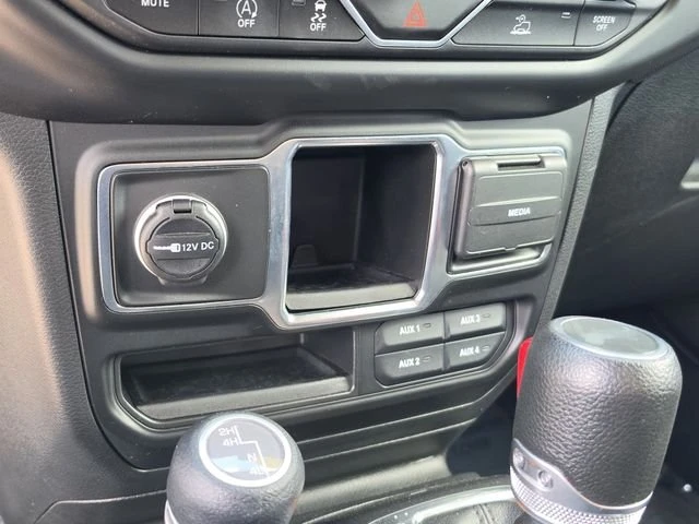 2023 Jeep JL Wrangler - Image 20 of 20