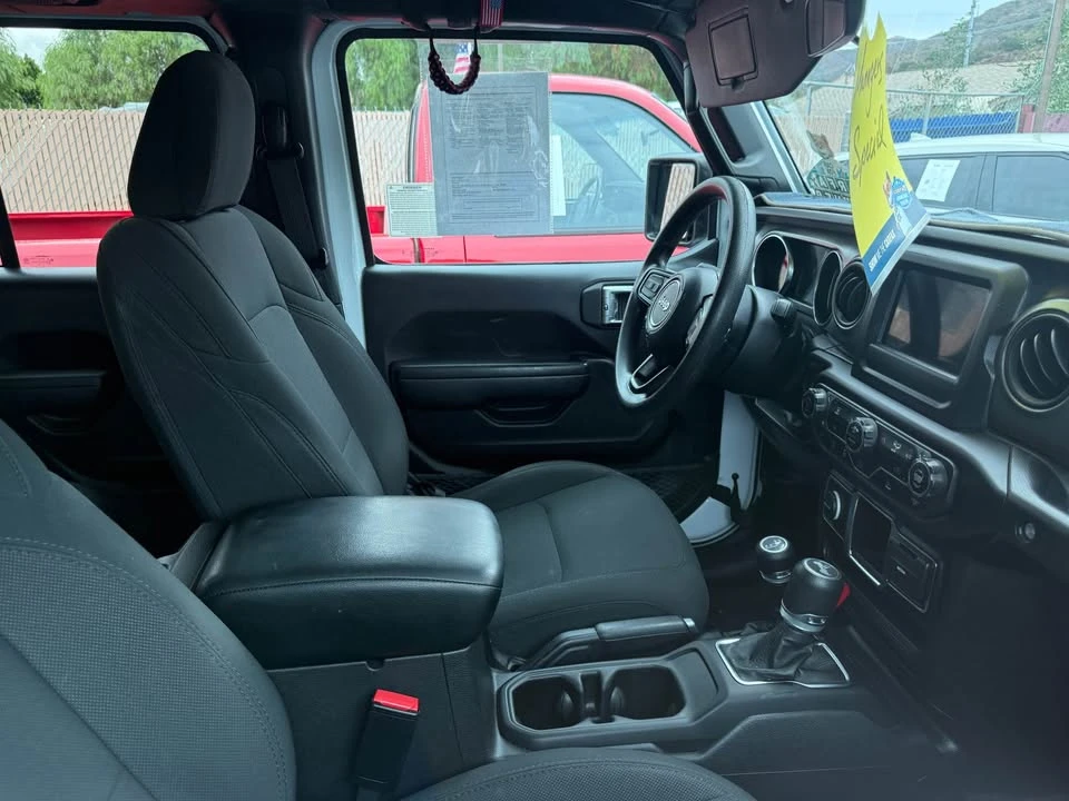 2023 Jeep JL Wrangler - Image 4 of 5