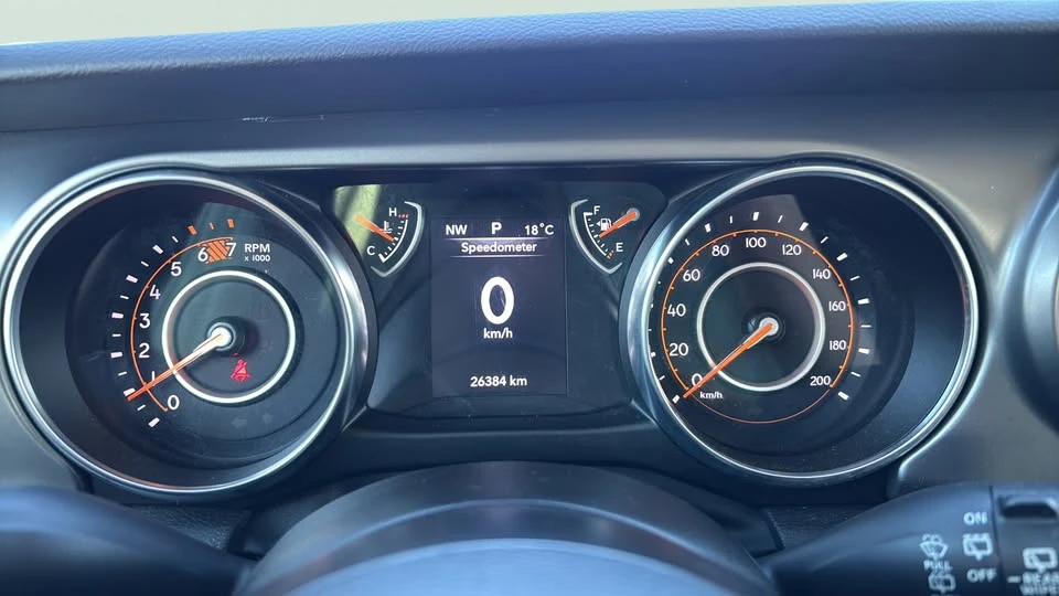 2023 Jeep JL Wrangler - Image 18 of 20