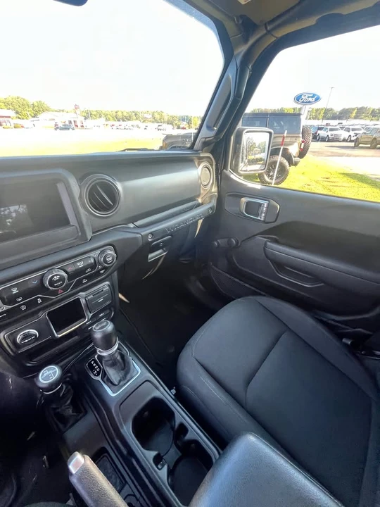 2023 Jeep JL Wrangler - Image 11 of 16