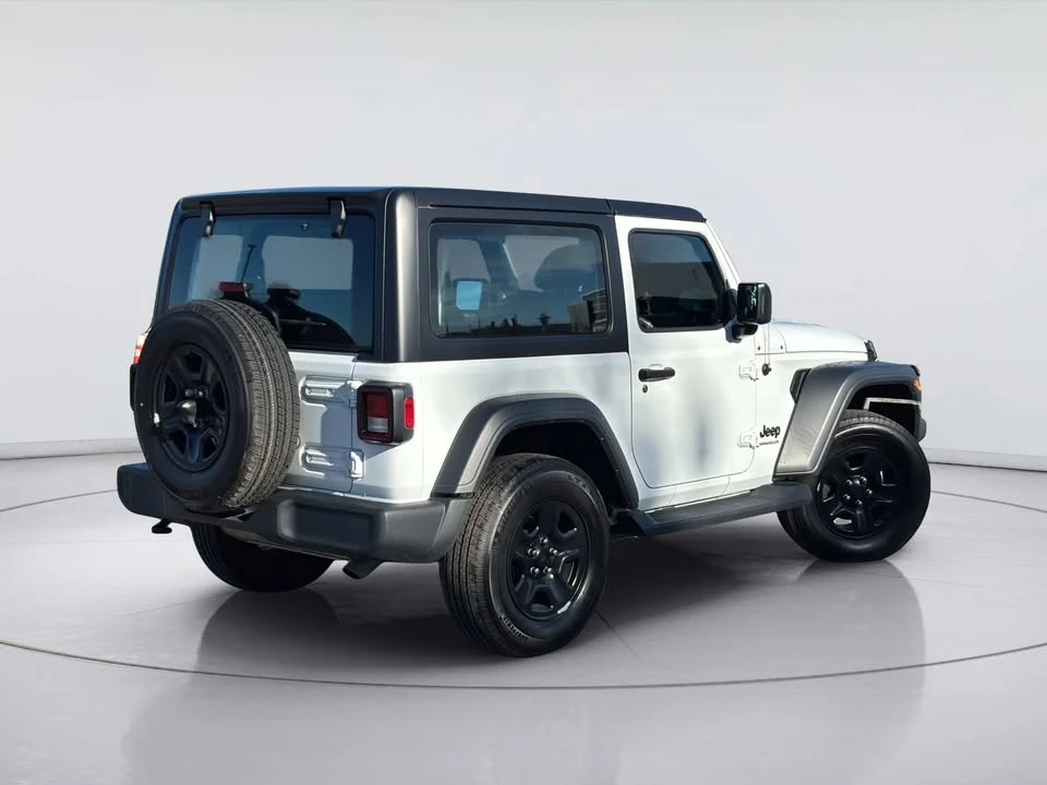 2023 Jeep JL Wrangler - Image 7 of 20