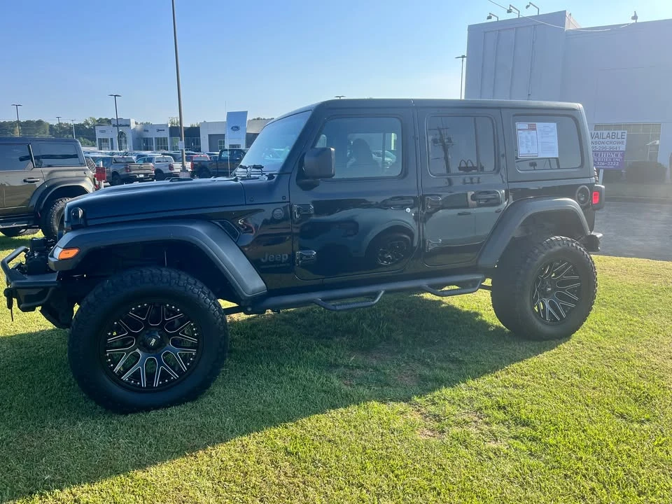 2023 Jeep JL Wrangler - Image 2 of 16