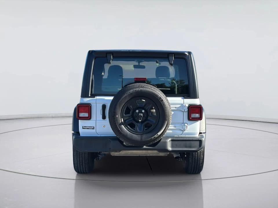 2023 Jeep JL Wrangler - Image 4 of 20