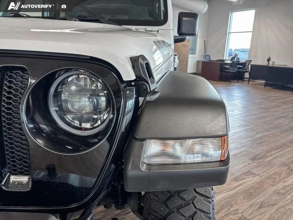 2023 Jeep JL Wrangler - Image 8 of 20