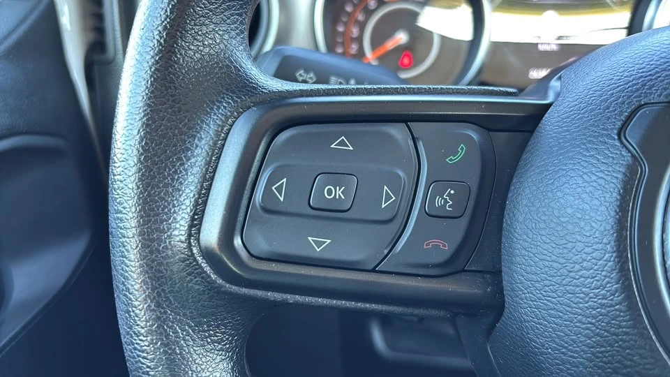 2023 Jeep JL Wrangler - Image 17 of 20